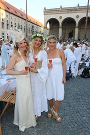 Diner en Blanc 2019 (&copy;Foto.Martin Schmitz)